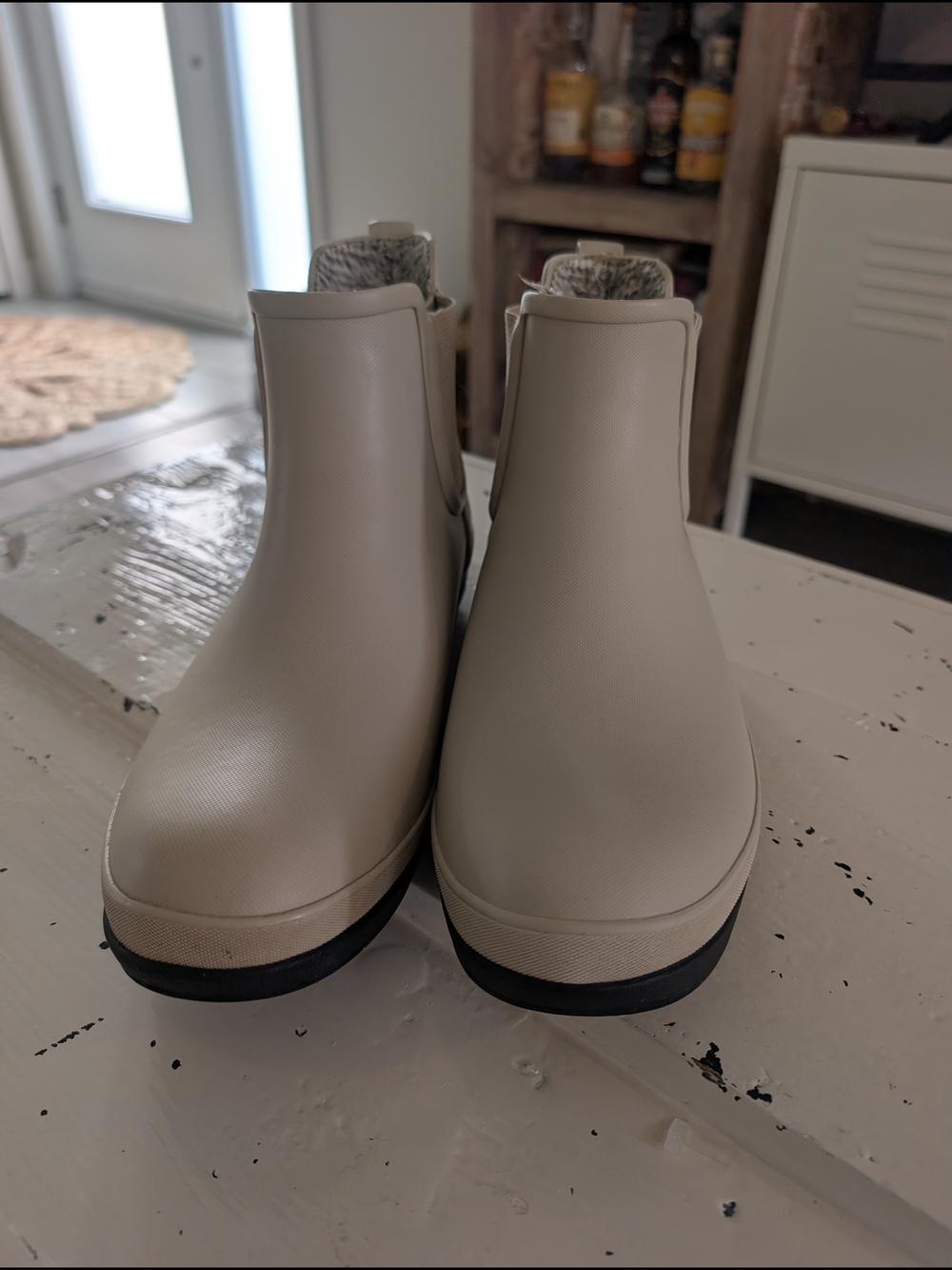 Bogs Women's Taupe/Cream Waterproof Chelsea Booties